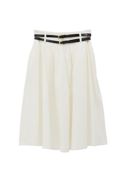 Kemerli Etek ve Triko Tişört Kombini