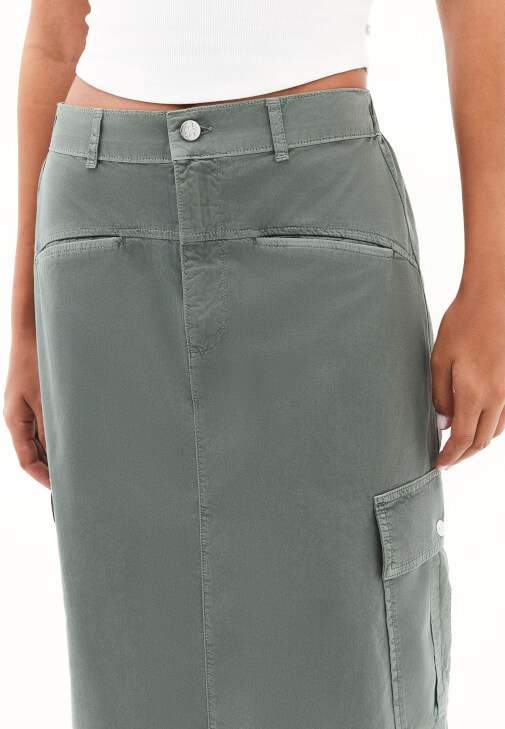 Kargo Cepli Etek ve U Yaka Atlet Kombini