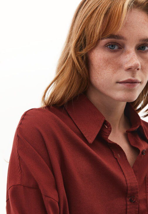 Oversize Cepli Gömlek ve Bol Paça Pantolon Kombini