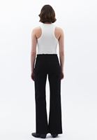 Straight-Fit Pantolon ve Crop Top Kombini