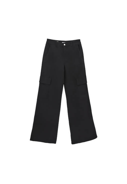 Kargo Cepli Pantolon ve Tişört Kombini