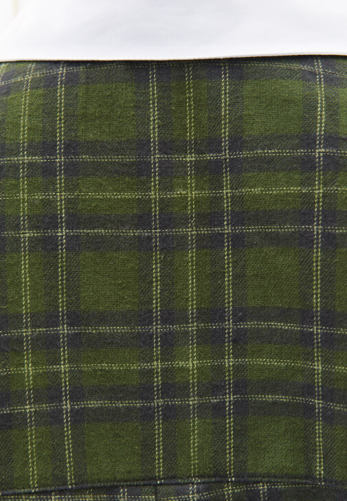 Pamuklu Gömlek ve Bootcut Pantolon Kombini