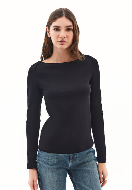 Pamuklu Bot Yaka Tişört - Görsel 2