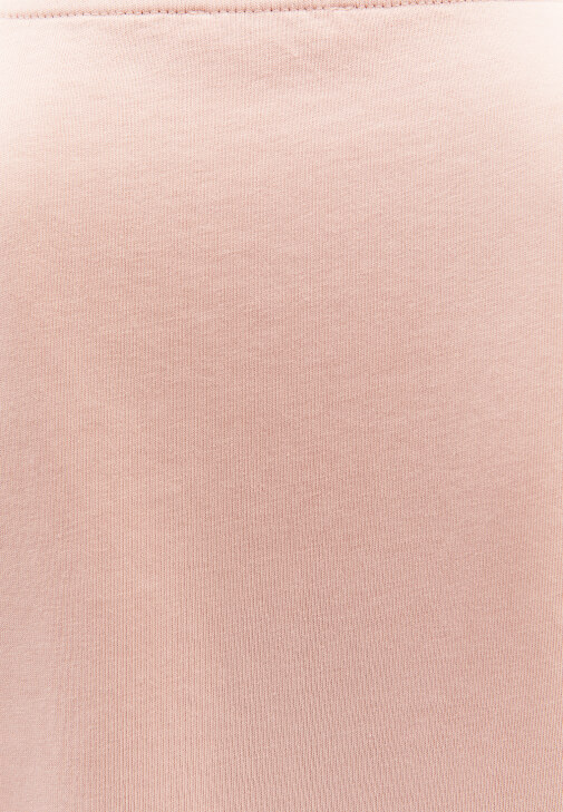 Oversize Tişört ve Denim Pantolon Kombini