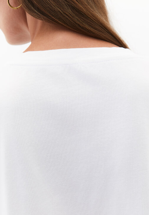 V Yaka Oversize Tişört ve Pantolon Kombini