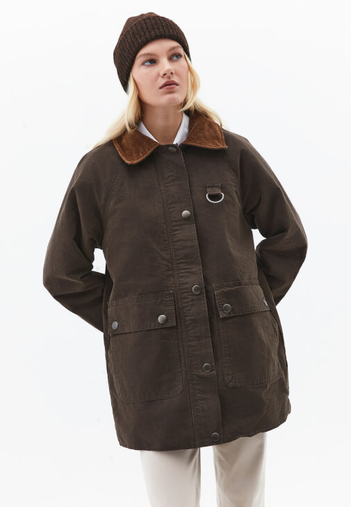 Ceket ve Yırtmaçlı Pantolon Kombini