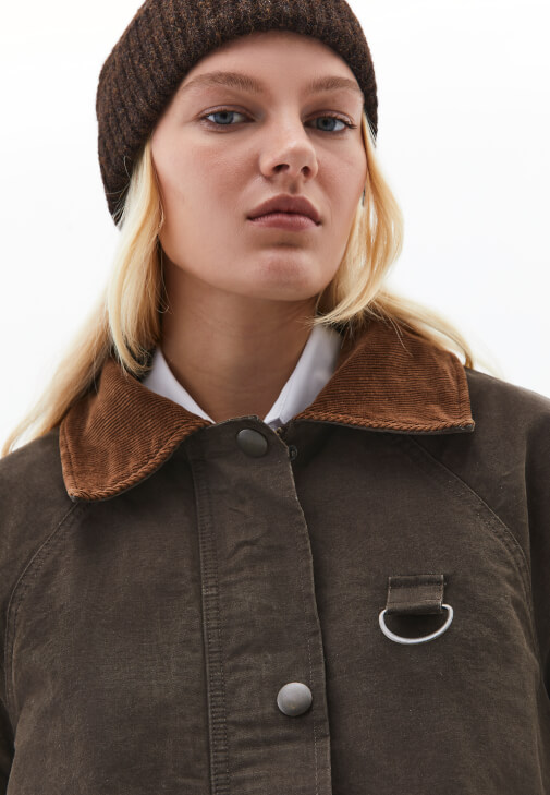 Ceket ve Yırtmaçlı Pantolon Kombini