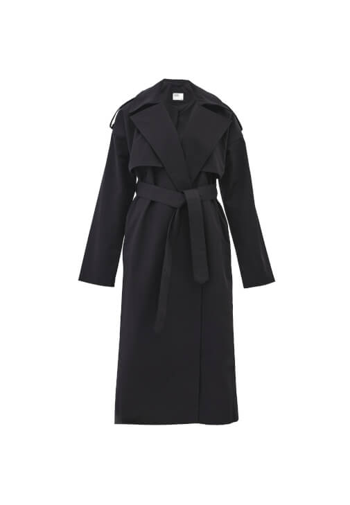 Uzun Trençkot ve Denim Pantolon Kombini