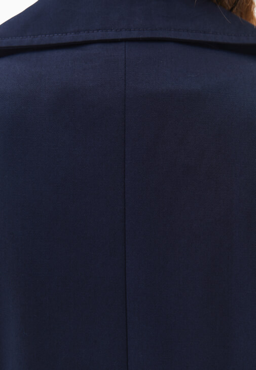 Trençkot ve Etek Kombini