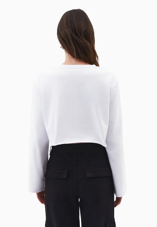 Crop Tişört ve Kargo Pantolon Kombini