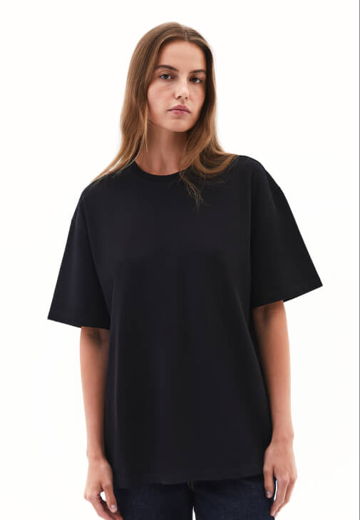 Sıfır Yaka Oversize Tişört ve Pantolon Kombini