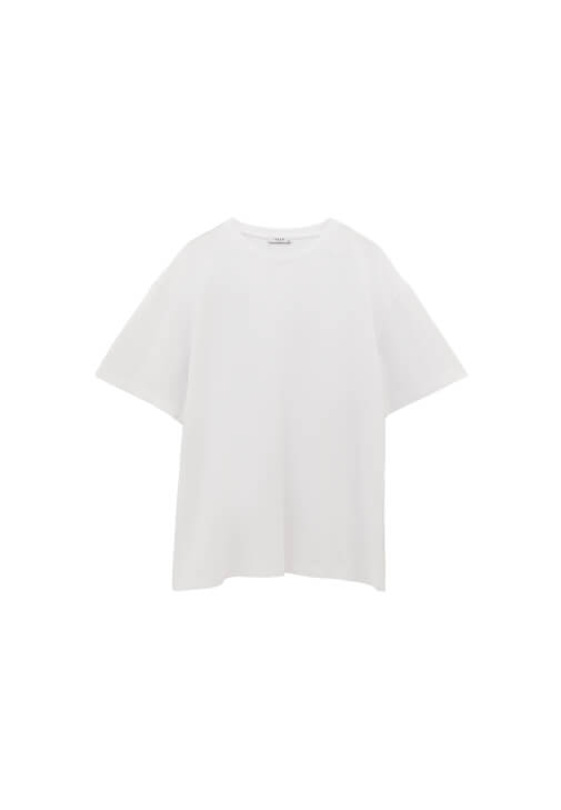 Sıfır Yaka Tişört ve Tencel Şort Kombini