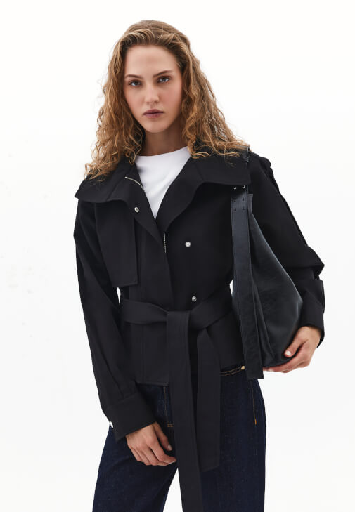 Siyah Kemer Detaylı Oversize Trençkot