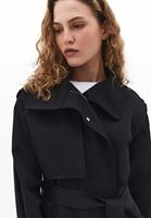 Bayan Siyah Kemer Detaylı Oversize Trençkot