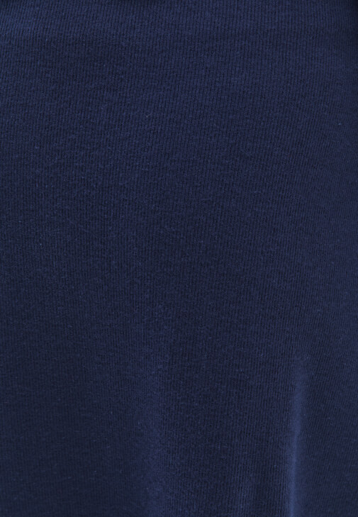 Midi Etek ve Crop Kazak Kombini