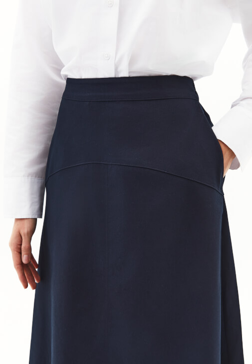 Midi Etek ve Poplin Gömlek Kombini