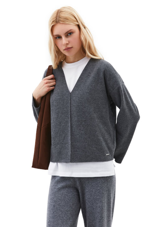 Füme Yumuşak Dokulu V Yaka Kazak