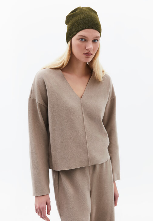  Yumuşak Dokulu V Yaka Kazak