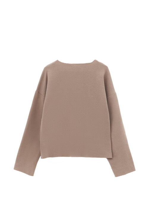 V Yaka Kazak ve Yüksek Bel Pantolon Kombini