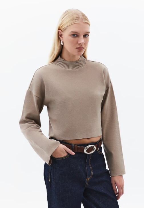 Kum Beji Yüksek Yaka Crop Kazak