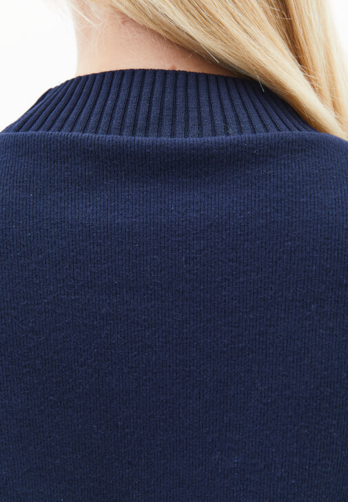 Crop Kazak ve Midi Etek Kombini