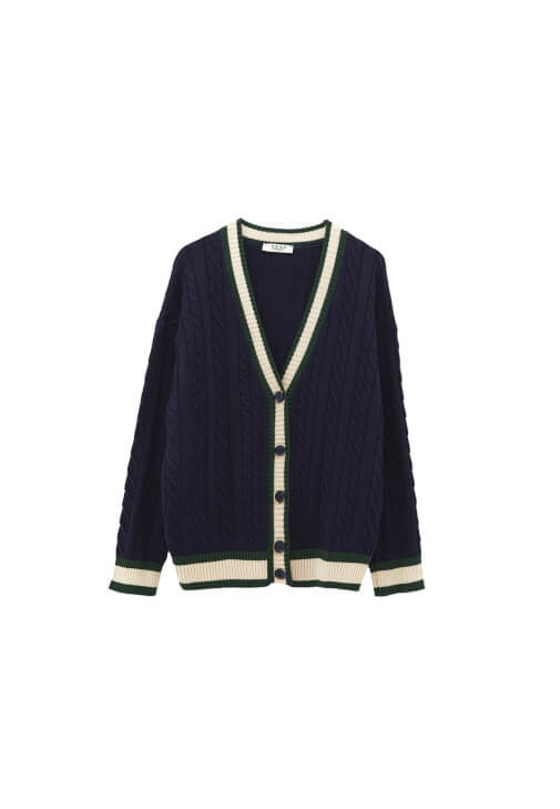 Oversize Hırka ve Mini Etek Kombini