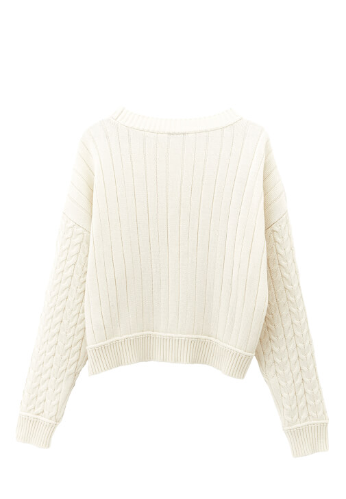 Bot Yaka Kazak ve Mom-Fit Pantolon Kombini