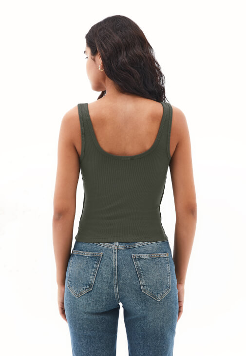 Pamuklu Atlet ve Bootcut Pantolon Kombini