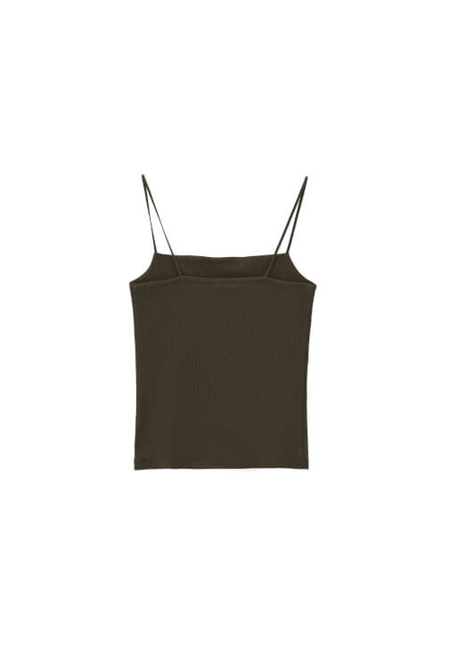 Askılı Atlet ve Yüksek Bel Denim Şort Kombini