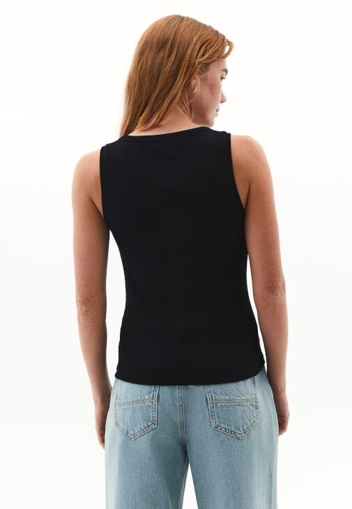 Çıtçıtlı Atlet ve Bol Paça Pantolon Kombini