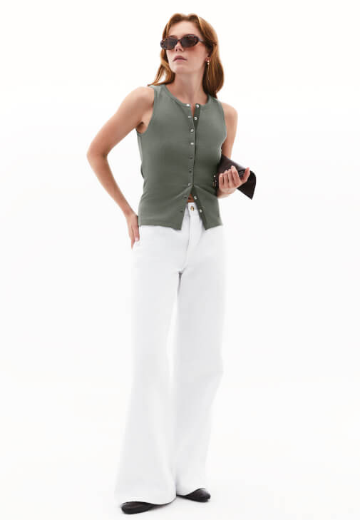 Çıtçıtlı Atlet ve Pantolon Kombini