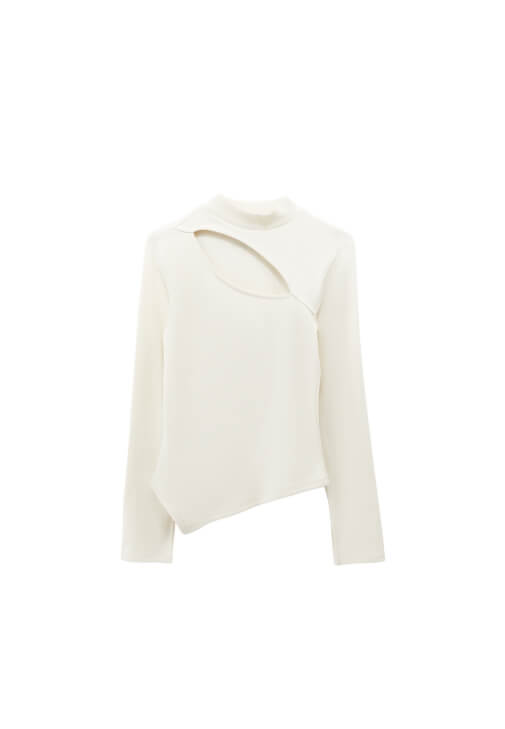 Yüksek Yaka Tişört ve Denim Pantolon Kombini