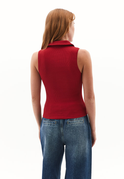 Polo Yaka Atlet ve Orta Bel Pantolon Kombini