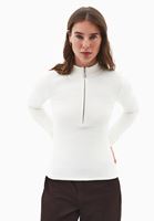 Bayan Krem Pamuklu Fermuar Detaylı Tişört