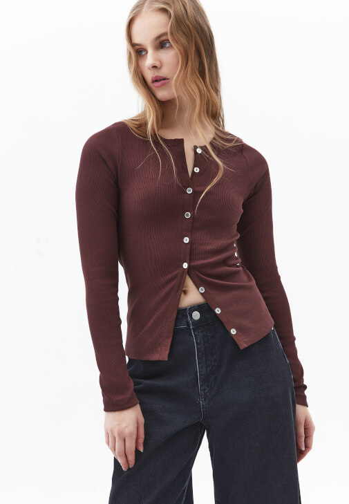 Kahverengi Sıfır Yaka Düğmeli Tişört