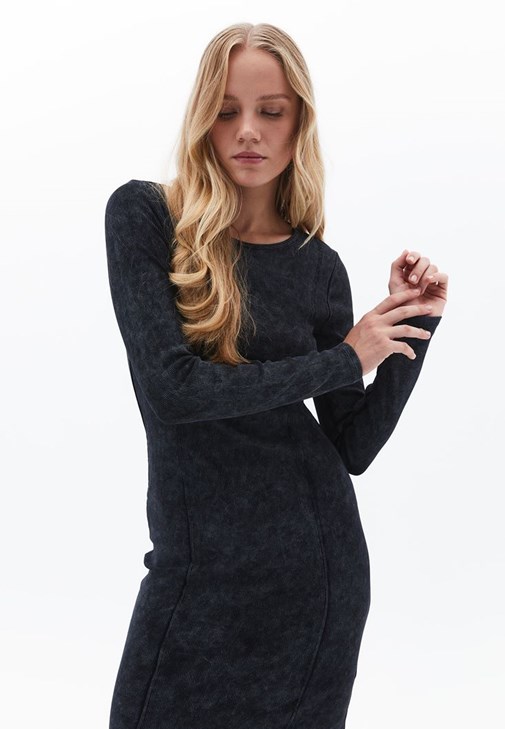 Yıkamalı Elbise ve Ceket Kombini