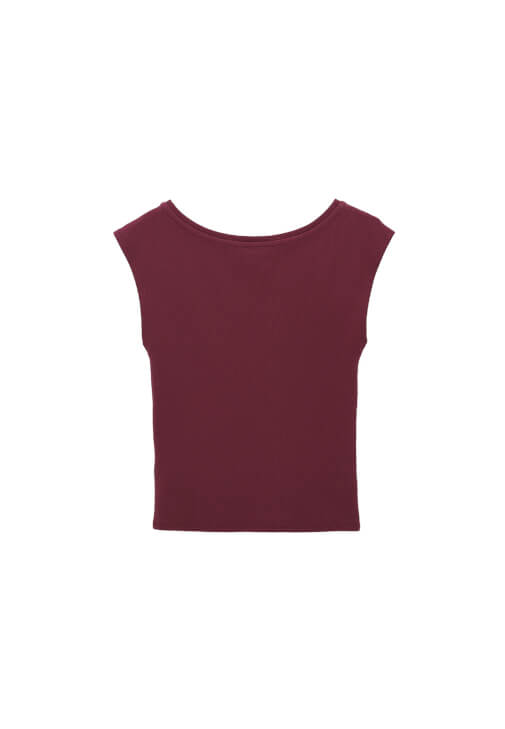 Bot Yaka Tişört ve Pamuklu Şort Kombini