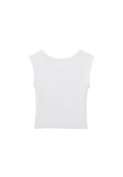 Bot Yaka Tişört ve Denim Etek Kombini