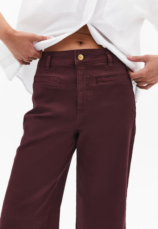 Bol Paça Pantolon ve Poplin Gömlek Kombini