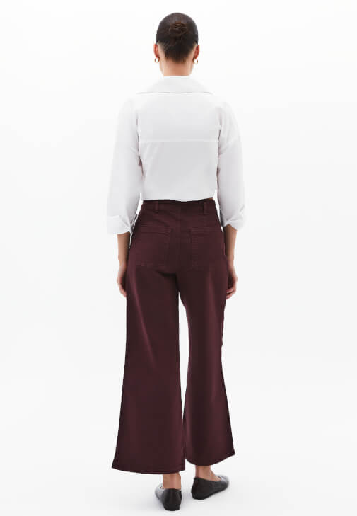 Bol Paça Pantolon ve Poplin Gömlek Kombini