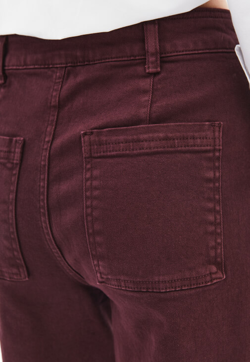 Bol Paça Pantolon ve Poplin Gömlek Kombini