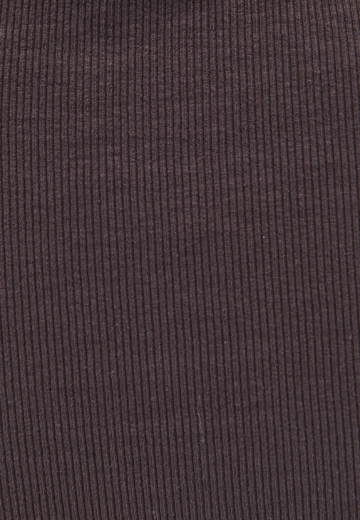 Roll Neck ve Ekose Etek Kombini