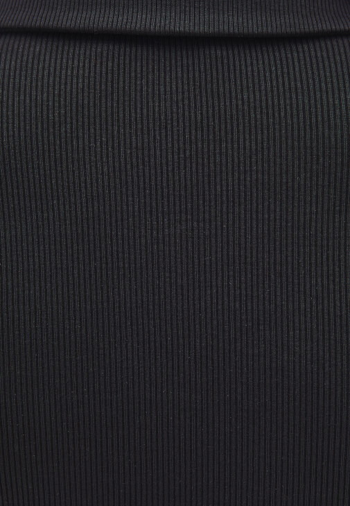 Polo Yaka Tişört ve Straight-Fit Denim Kombini