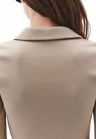 Bayan Bej Polo Yaka Çıtçıtlı Tişört