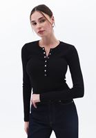 Women Black Tshirt with Snap Fastenening Detail