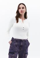 Women Cream Tshirt with Snap Fastenening Detail