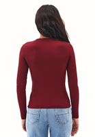 Bayan Bordo Çıtçıt Detaylı Tişört 