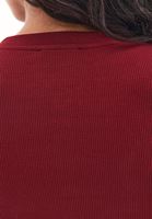 Bayan Bordo Çıtçıt Detaylı Tişört 