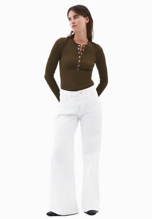 Çıtçıtlı Esnek Tişört ve Pantolon Kombini