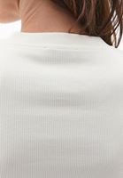 Bayan Krem Çıtçıt Detaylı Tişört 